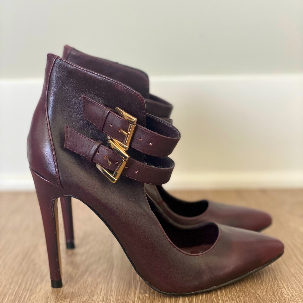 ALDO Burgundy Pointed Toe Pumps - 7.5/38